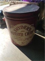 Snyder's chip tin