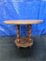 17 inch Tall Vintage Round Table : Furniture