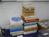 18 MISCELLANEOUS COLLECTOR PLATES - IN BOXES