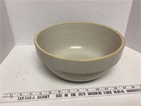 10.5 in stoneware crock bowl crack