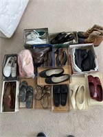 Women’s shoes- size 6