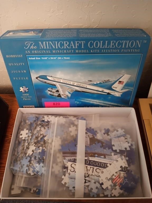 1,000 piece jigsaw puzzle of Air Force One