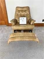 MID-LATE CENTURY LEATHER-STYLE RECLINER