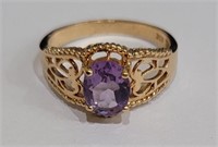 14k Gold Womens Ring with Purple Stone
