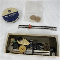 Lot of sewing items
Buttons
Sewing gauge and