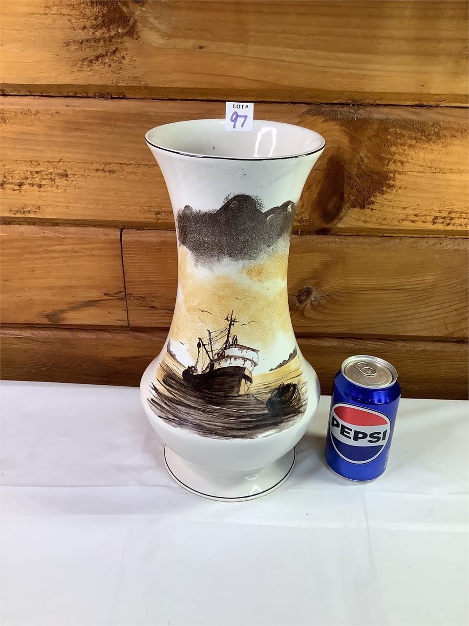 Mlozapenco Made in Chile Vase