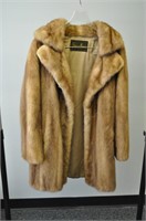Womens S/M Mink Fur Coat