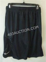 Nike Boys LeBron Elite Basketball Shorts SZ XL $45