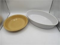 PIE PLATE AND CASSEROLE DISH