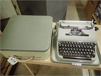 Olympia Manual Typewriter w/ Case