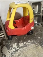 LITTLE TIKES COUPE