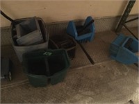 Mop Bucket/Wringers Lot