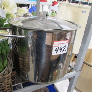 STAINLESS STOCKPOT W/ LID