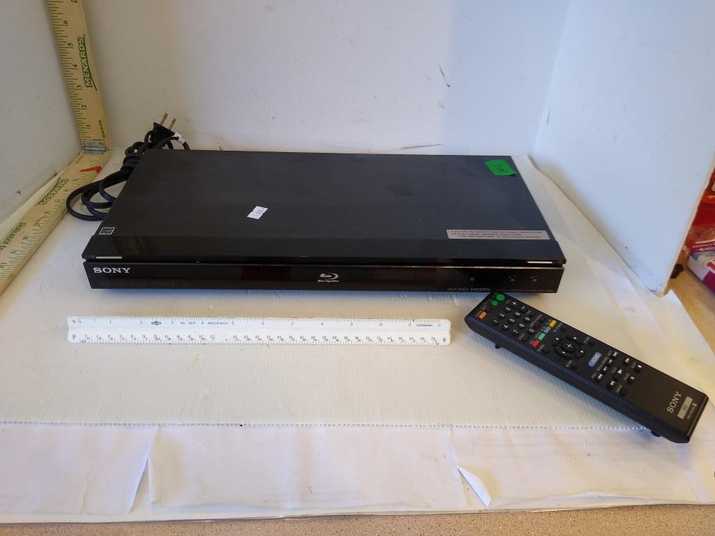 Sony DVD Blu-ray Player Model BDP-S360 & Remote