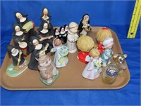 Tray Lot of Figurines