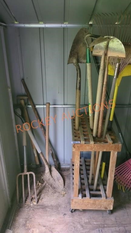 large outdoor hand tool lot