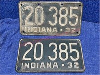 Pair: 1932 Indiana license plates (original cond)