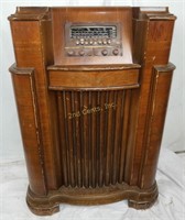 Philco Model 41-285 Console Radio