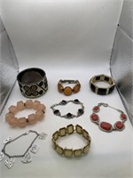 BRACELET LOT OF 8