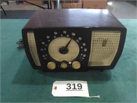 Zenith Tabletop Radio