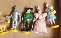 5 Wizard of Oz figurines