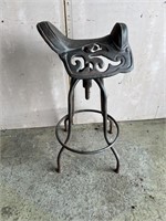 Saddle stool new