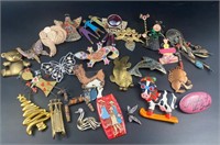 Large brooches jewelry lot