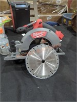 Milwaukee M18 7-1/4" circular saw