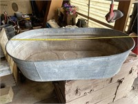 Metal tub 42” across/nice shape