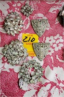 (6) Costume Jewelry Broaches