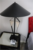 32" Tall Lamp with Shade (R8)