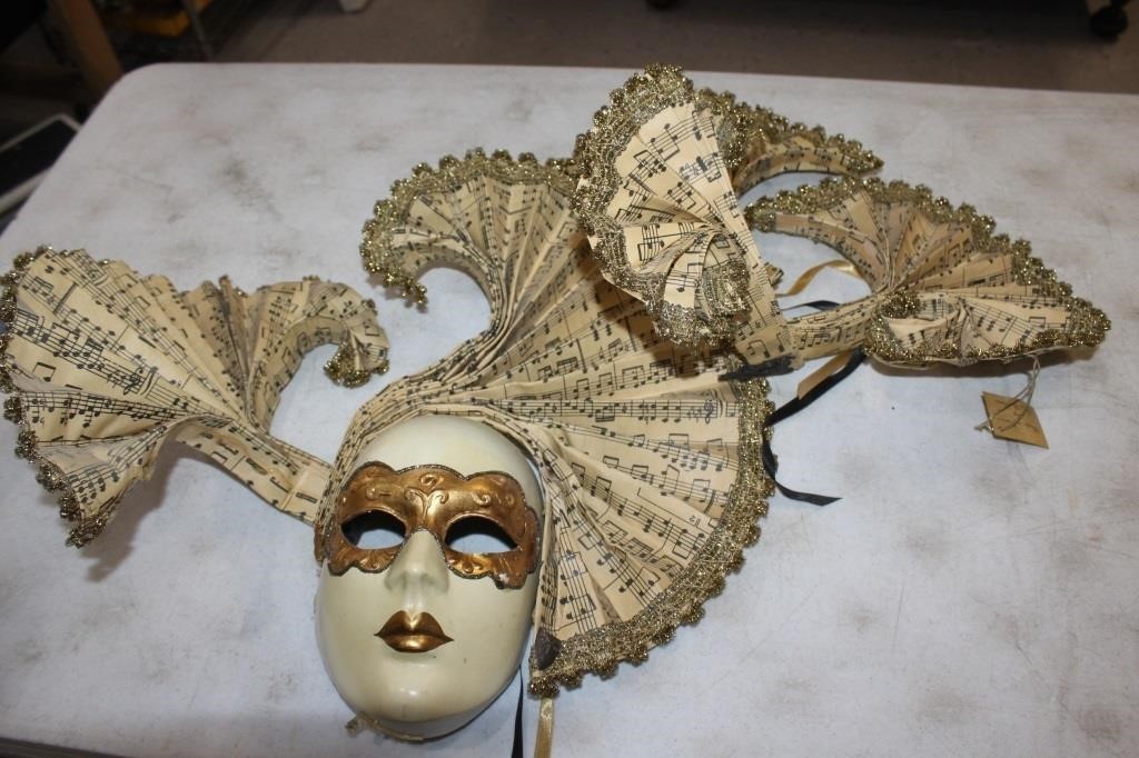 Vintage Venetian mask - needs repair
