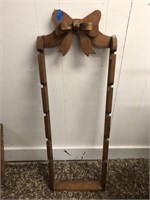 Wood Rack with Bow