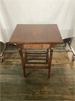 ACCENT TABLE WITH DRAWER