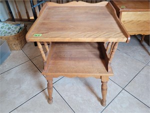 Mid-Century End Table. 25H x 20W x 19D