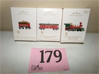 HALLMARK TRAIN ORNAMENT LOT