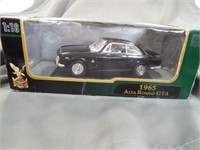 Die Cast Metal Deluxe Collection 1:18 Scale 1965