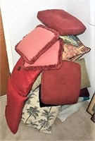 Decorative Throw Pillows & Cushions