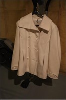 woman's coat .