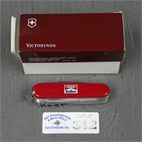 Victorinox Marlboro Outdoorsman Knife & Box