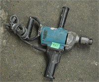 Makita D-handle drill, tested