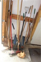 LONG HANDLE TOOL LOT