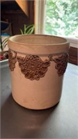 Stoneware crock, floral design