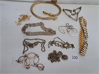 10 Necklaces