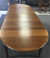 Dining Table with 6 Leaves
