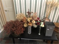 Lot of Art Flower Arrangements, Vases, etc...