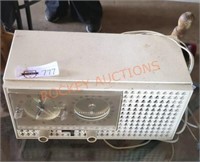 Vintage GE electric MCM radio clock