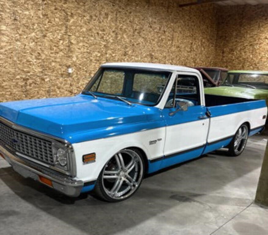 1972 CHEVY SHOW TRUCK VERY NICE