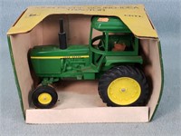 Vintage 1/16 John Deere Sound-Idea Tractor