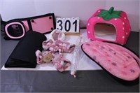 Flat of Pet Items ~ Pink Cat Bed ~ Collar